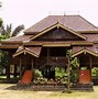 Rumah Adat Dari Bandar Lampung